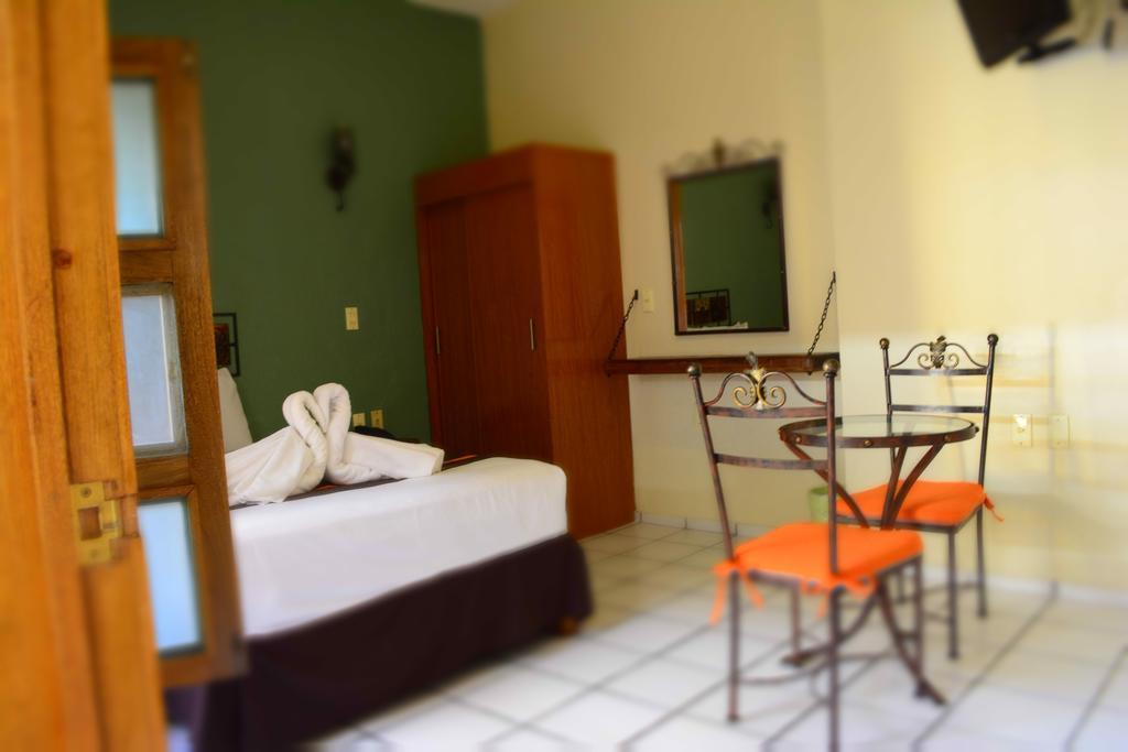 Hotel Aldama Colima Room photo